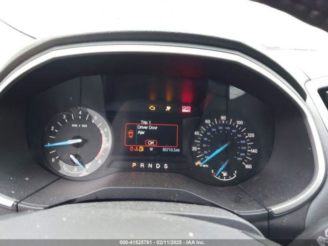 EDGE      2018 Glove Box 4725743