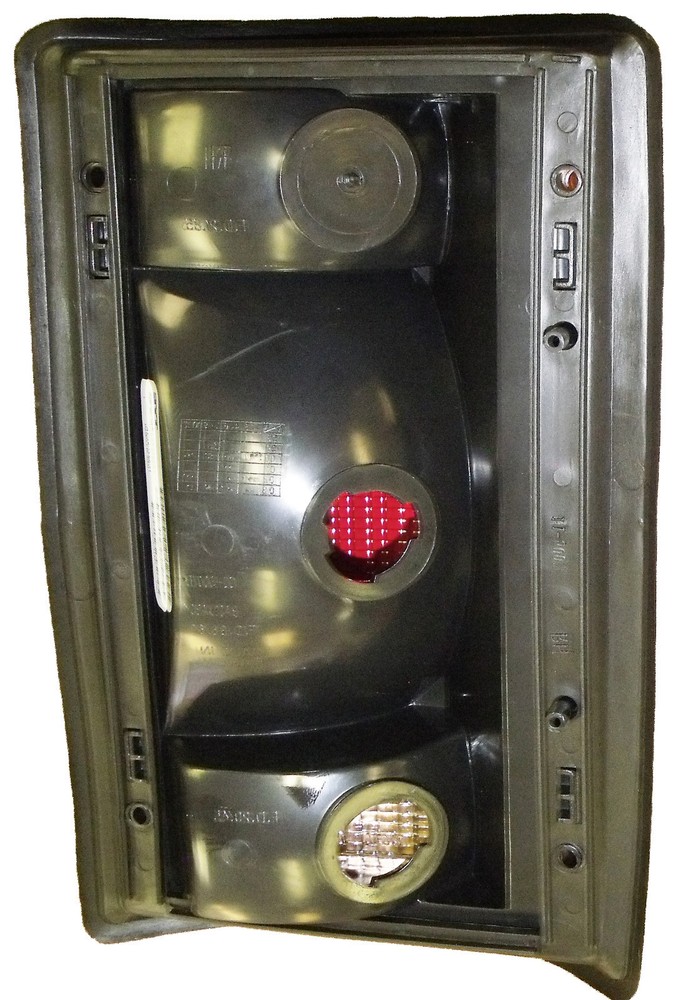 1992-1994 Ford E150 E250 E350 Tail Lamp Assembly Right Hand