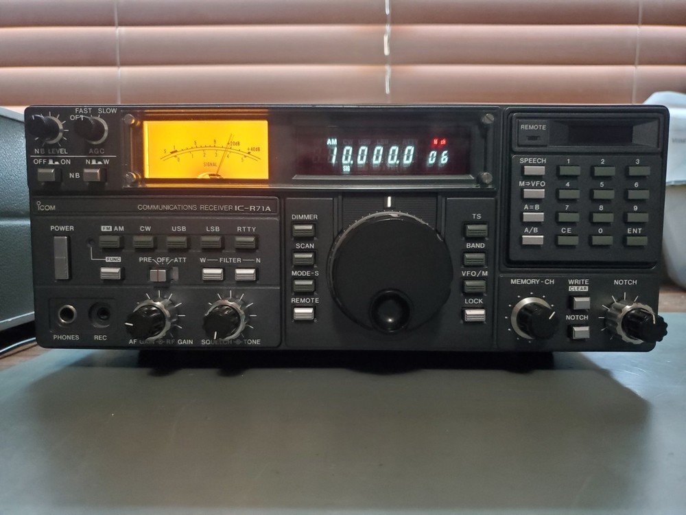 Icom IC-R71A Shortwave/Ham Receiver