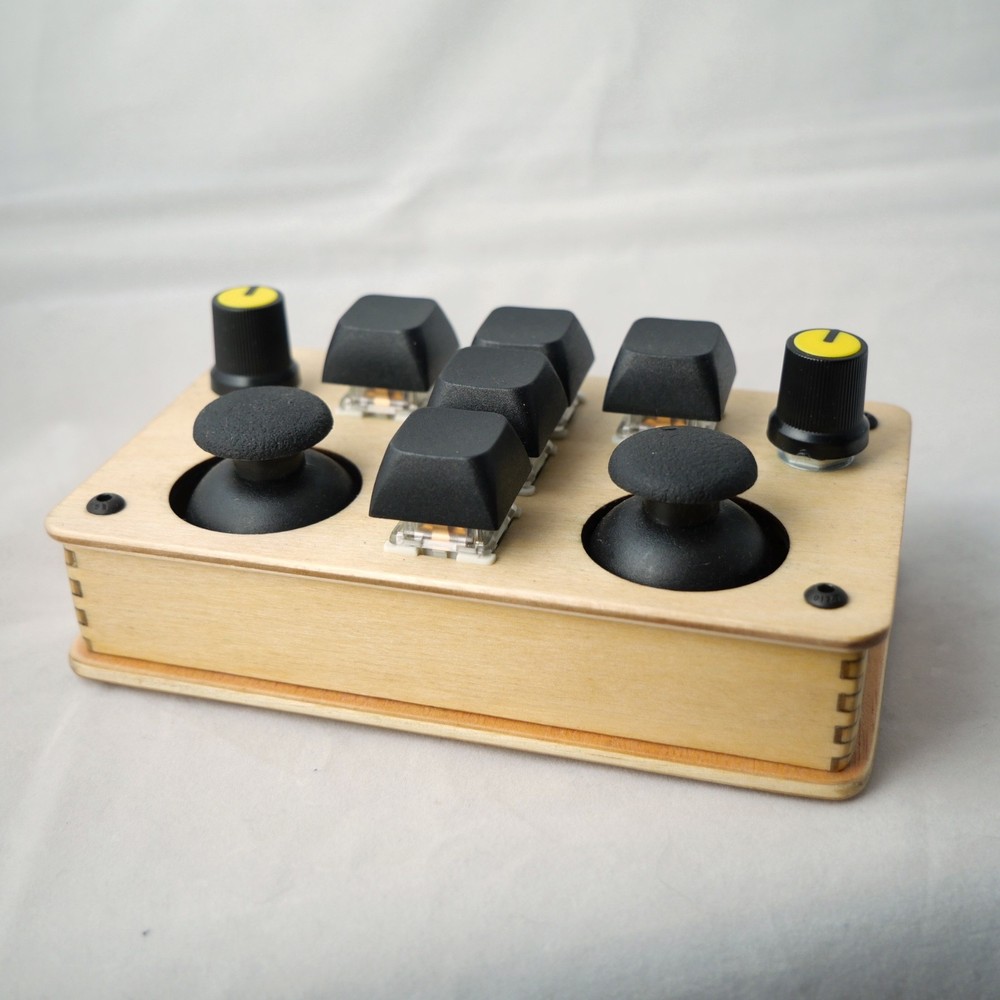 madMidi Wood Enclosed Wireless Midi Controller