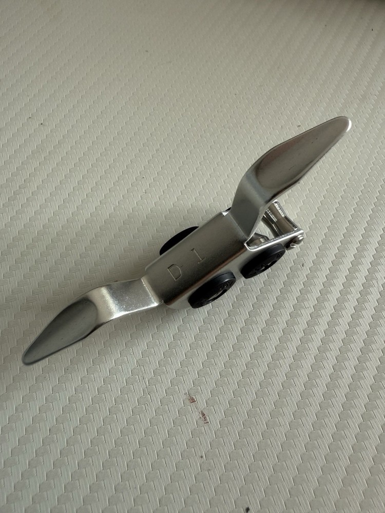 Stuart Heavy Duty Roller Guide D1