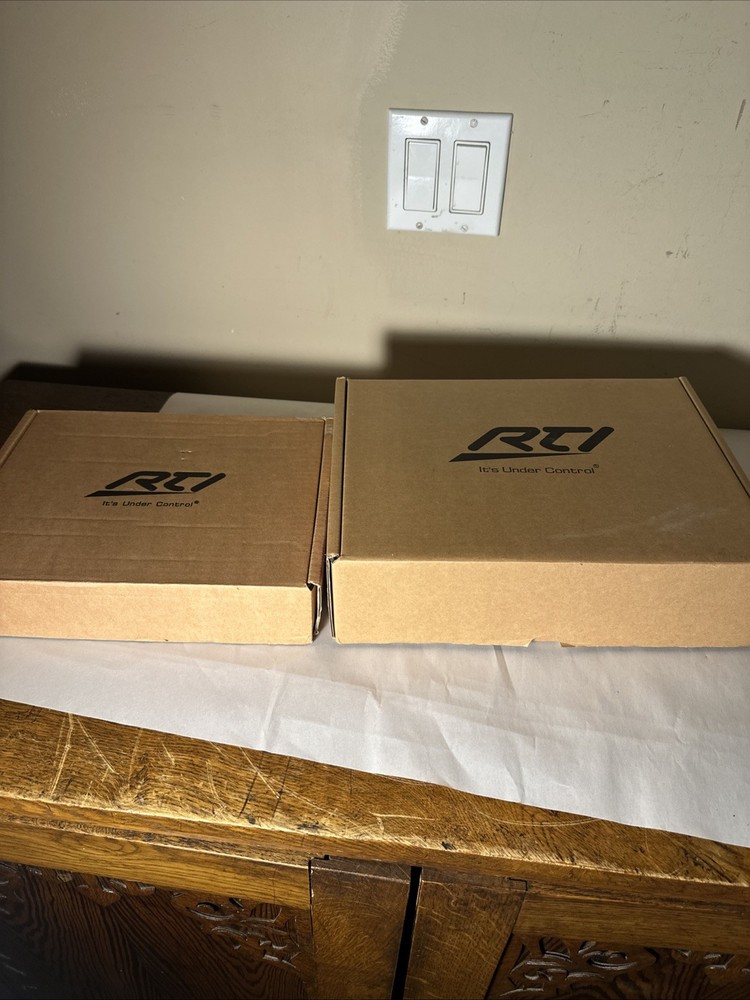 RTI K4 In-Wall Universal Touchscreen Controller NIB (White) + Bracket