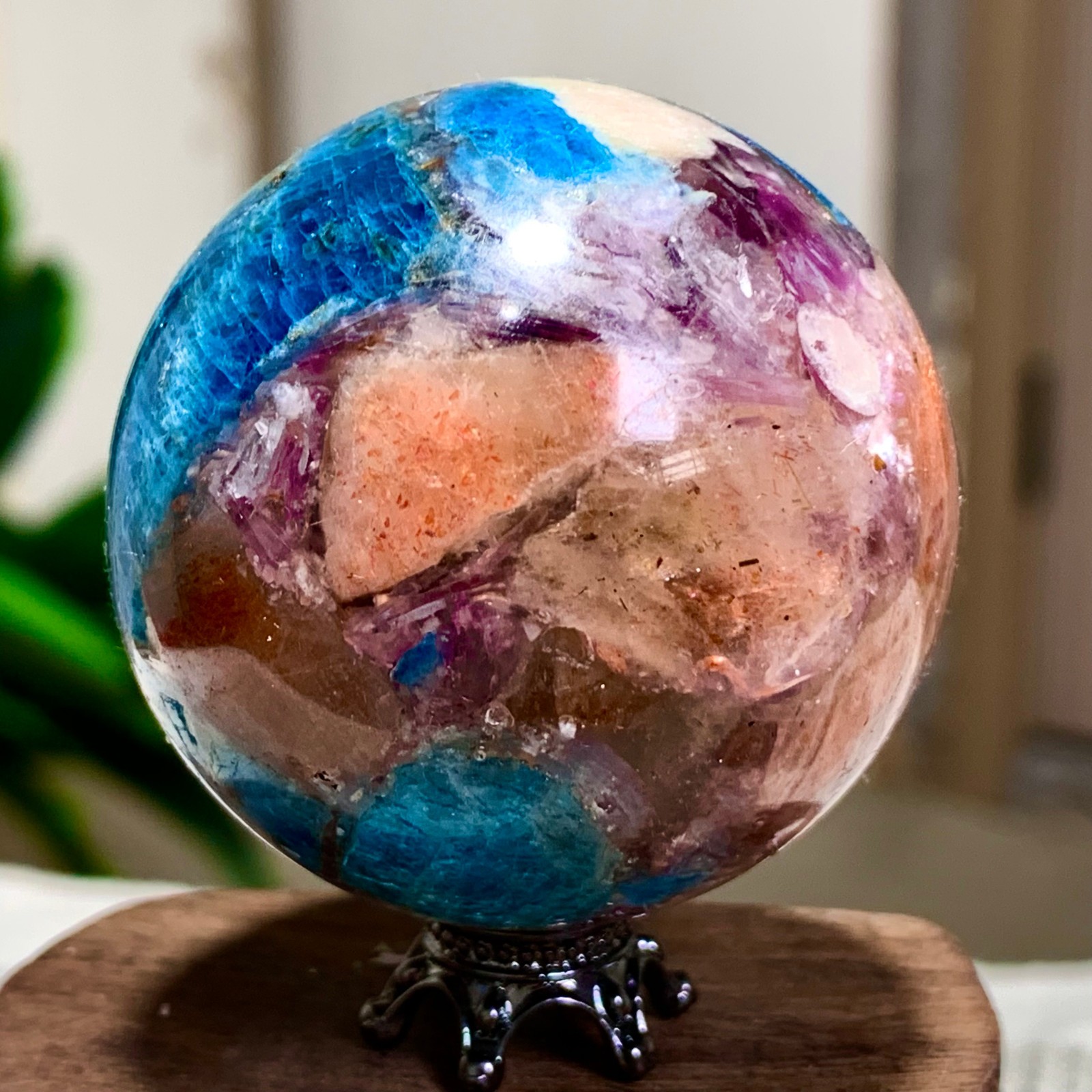 114G Natural Blue Aptite +Sun Stone purple lepidolite Sphere mineral sample