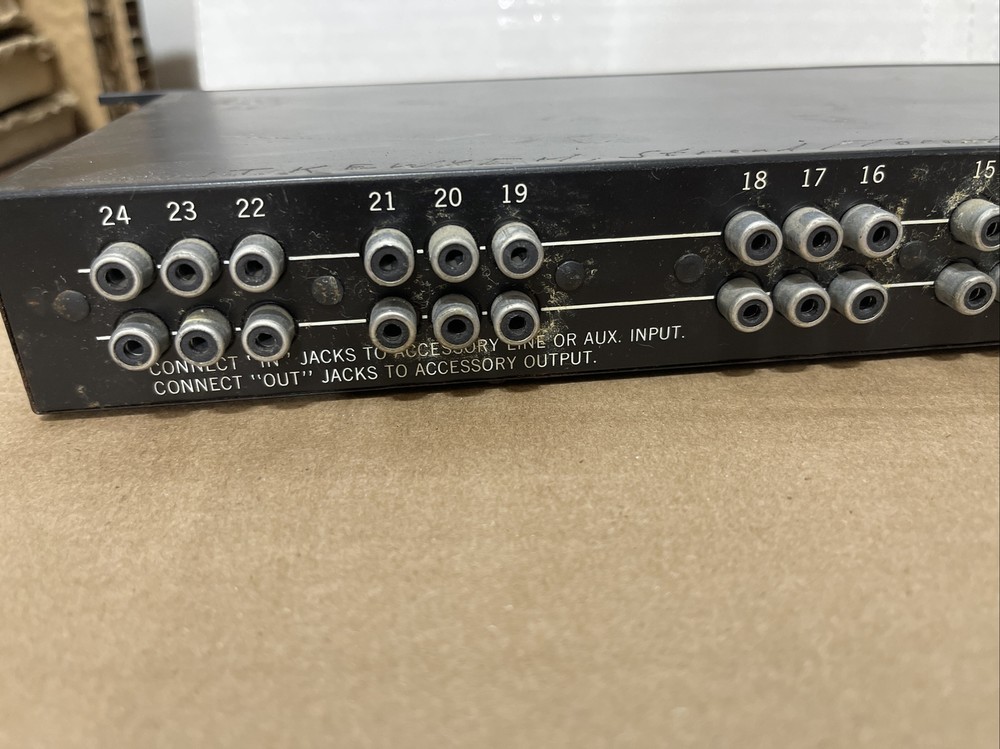 Russound FP-24 Rackmount Audiojack