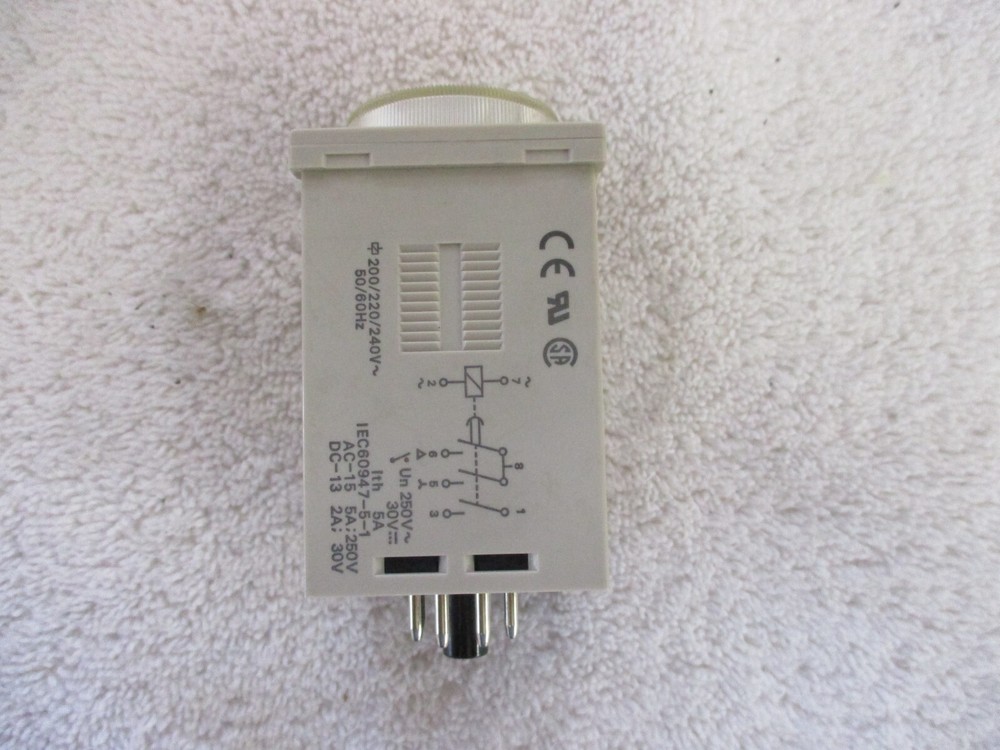 Omron Timer H3CR-G8EL