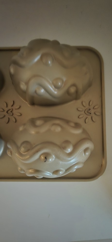 CIROA Easter Egg Cake Cakelet Pan Molds Aluminum