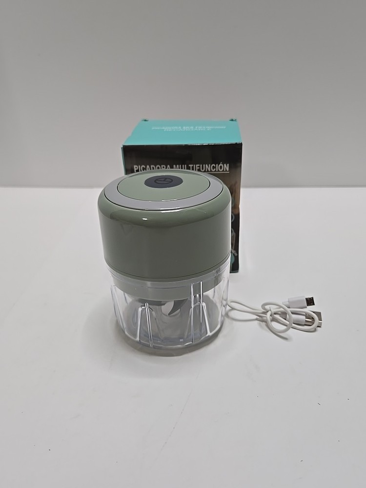 Electric Mini USB Rechargeable Vegetable Food Chopper Processor Open Box 100 mL