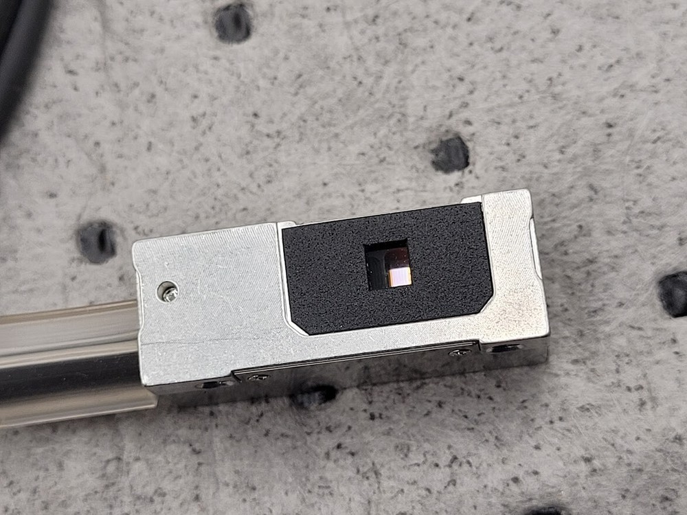 Renishaw Optical Incremental Encoder Read Head RGH24Z30F00A RGH24 0.5um 3m