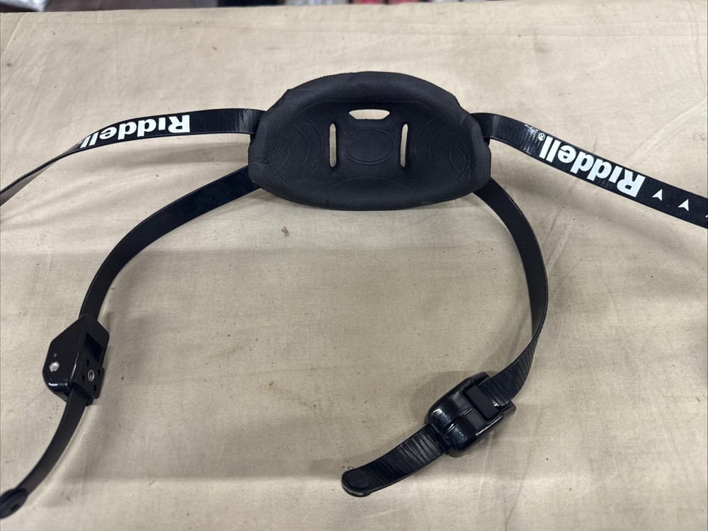 Riddell Hard Cup Chinstrap Buckles - Black - Medium