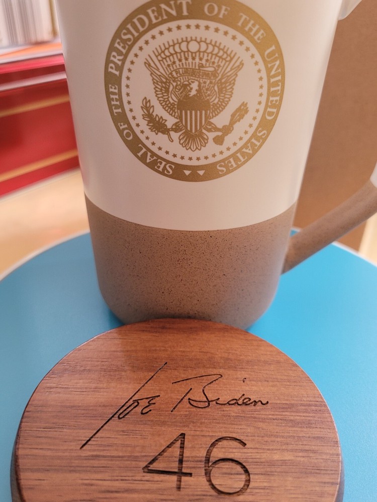 POTUS BIDEN SIG MUG.