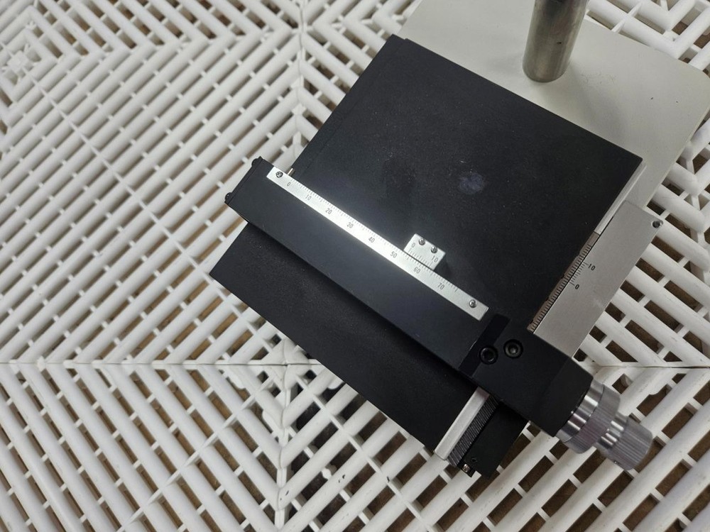 Keyence VH Microscope Stand with X-Y Table