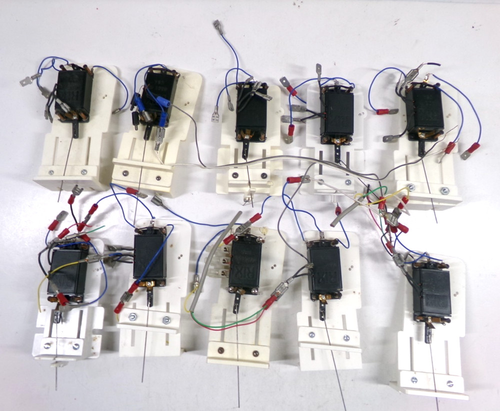 (10) HO Rix switch machines (lot 0343)
