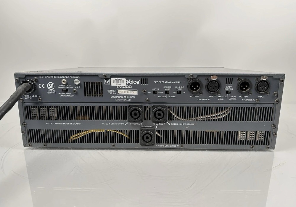 EV/ Electro-Voice P3000 Power Amp Precision Series