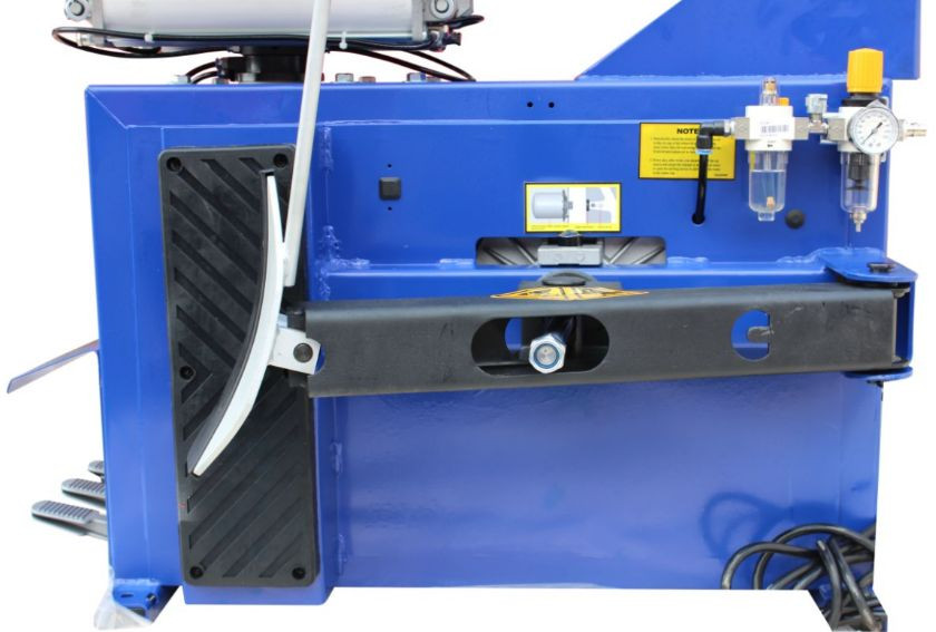 New 1.5 HP Tire Changer Wheel Changers Machine Balancer Rim Clamp Combo 560 680