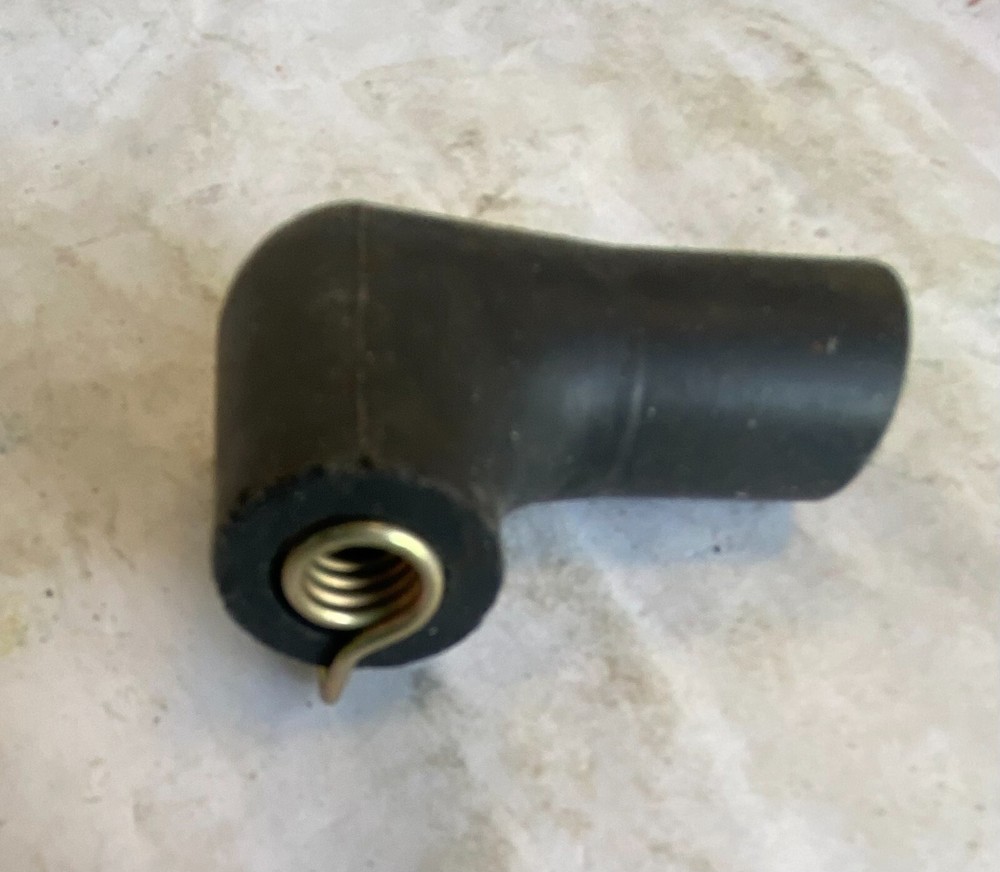 JOHNSON EVINRUDE OMC SPARK PLUG BOOT PART# 580339