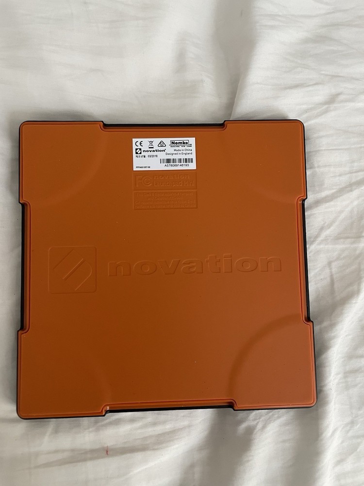 Novation Launchpad Mini Pad Controller 64 Keys USB Cable and Case