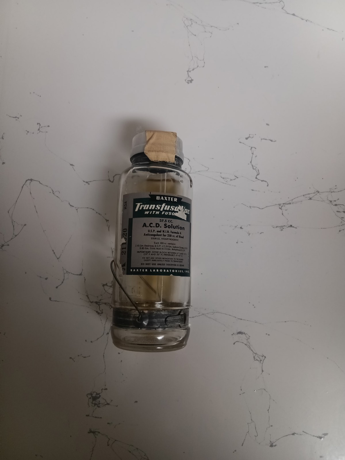 Vintage Baxter Transfuso-Vac Glas Blood Transfusion Bottle 250cc (STILL SEALED!)