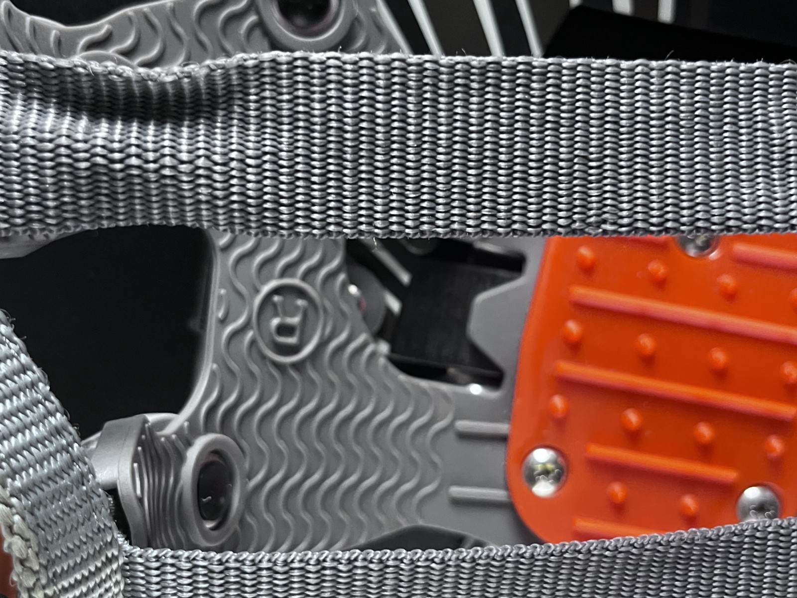 Yukon Charlie's Professional Guide Pro V Series Pair Snowshoes 9x30