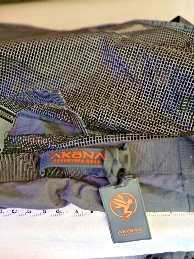 Akona Dive Bag