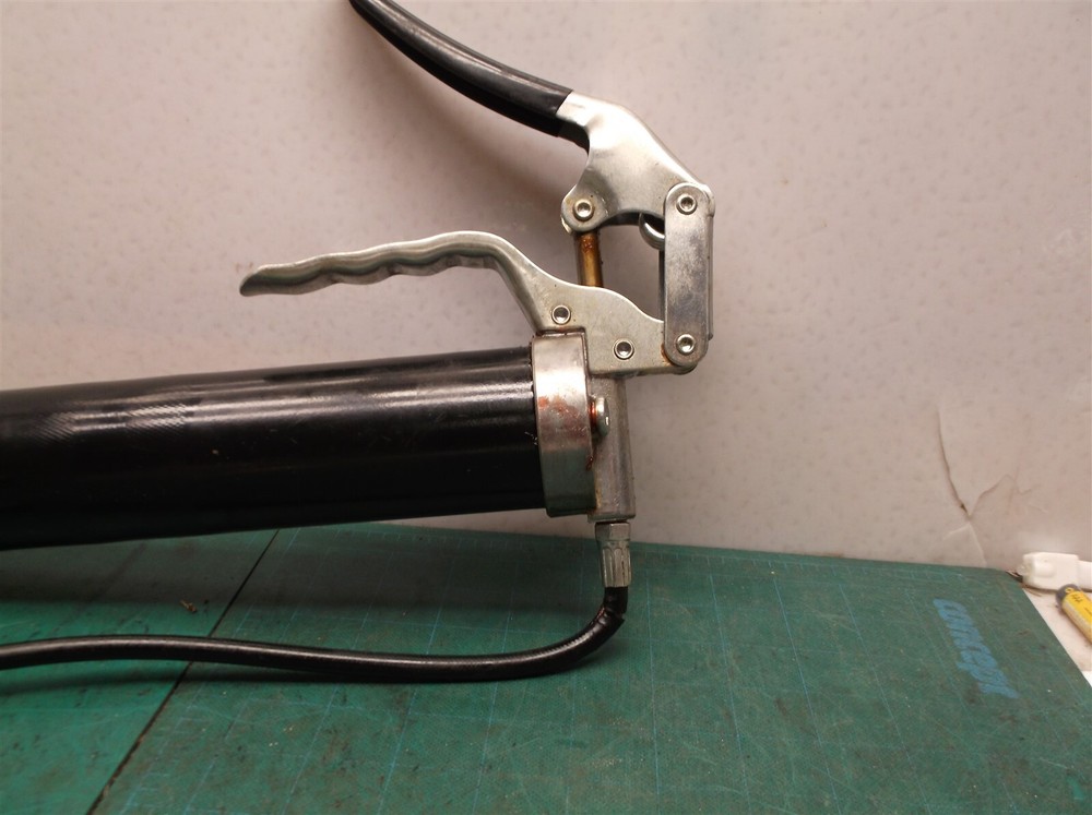 Grease gun