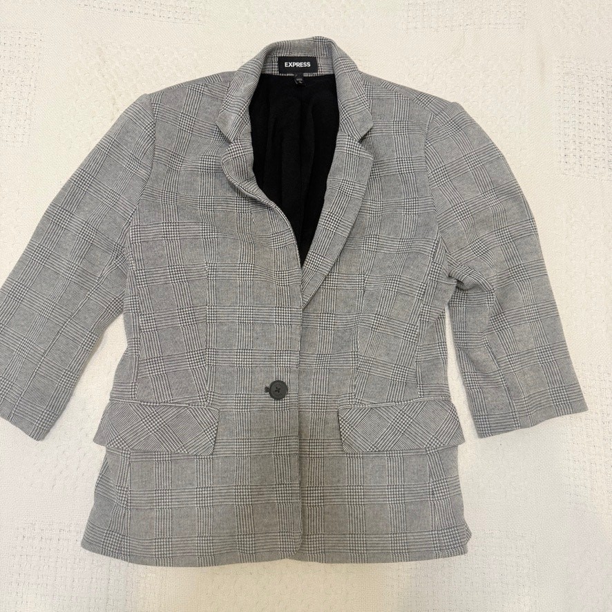 Express medium 1 button front fitted 1/2 sleeve blazer jacket C2 3322