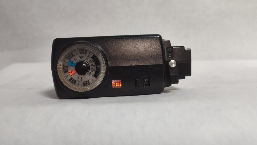 Vivitar Auto 252 Vintage Camera Flash Unit - Tested & Working