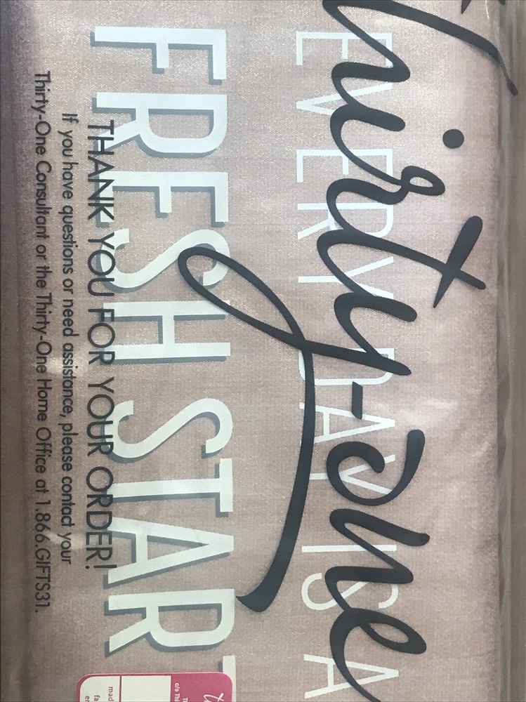 Thirty-One Let's Go Pouch -- Medium (AL46 Positive Perspective)