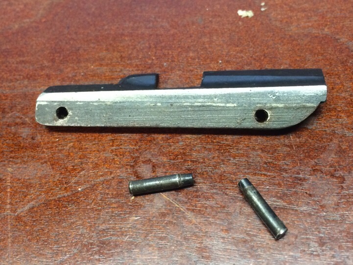 Savage MODEL 99 Lever Action Rifle Cartridge Guide & Pins 1893 . 303 Cal