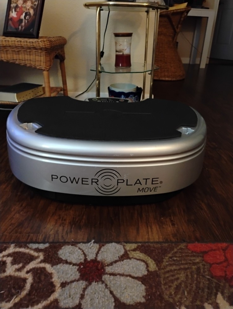 Power Plate Vibration MOVE model Silver. Used Once x 2 Mins