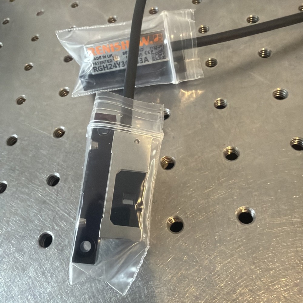 RENISHAW: RGH24 RGS20 LINEAR ENCODER SYSTEM READHEAD RGH24Y30A30A