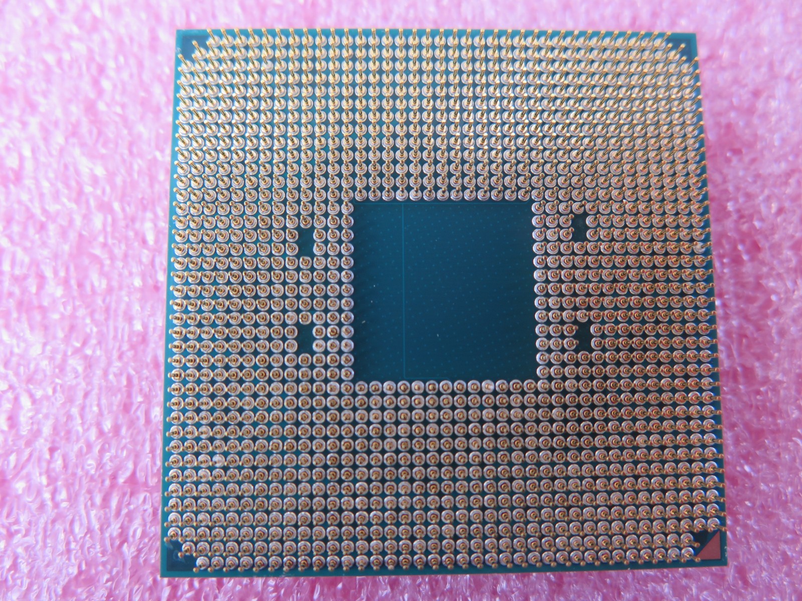 AMD Ryzen 9 3900X Desktop CPU Processor AM4 12 cores 24-Thread 100-000000023