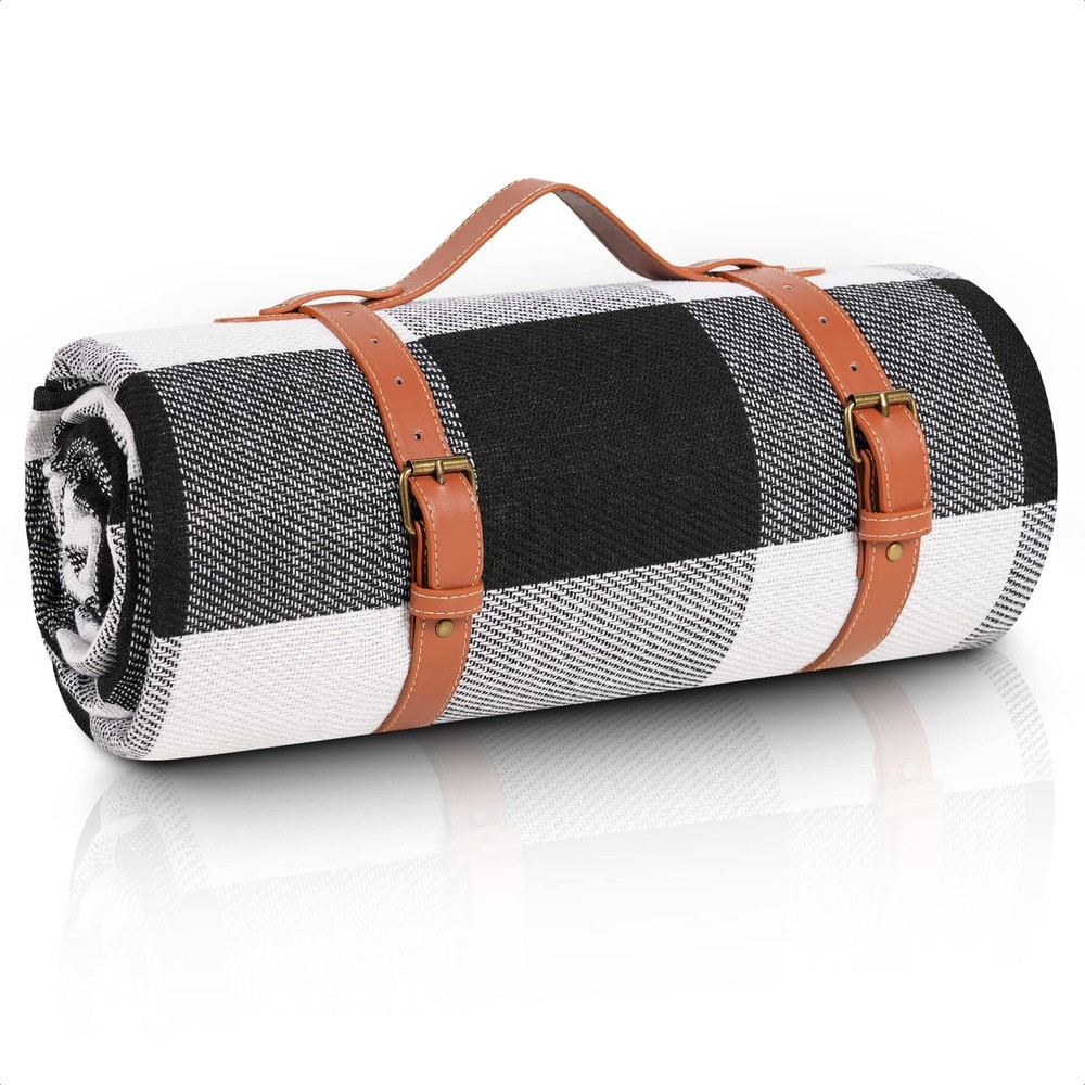 sapsisel 80”x 80” Picnic 6'7" x (Rectangular), Black & White Grids