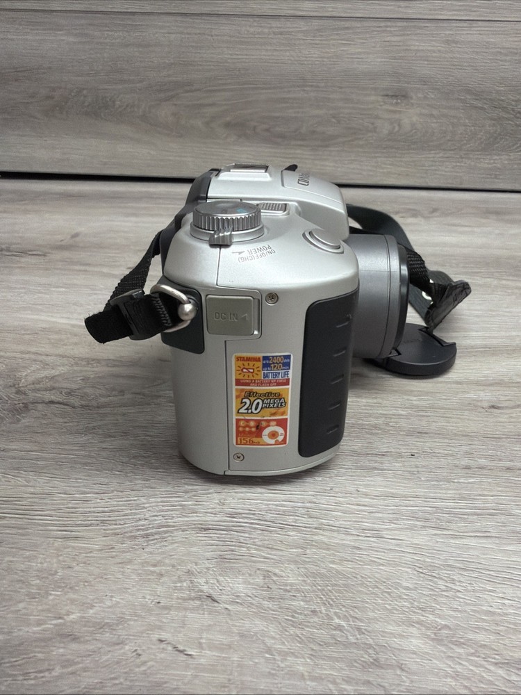 Sony Mavica MVC-CD250 2.0MP Digital Camera - UNTESTED