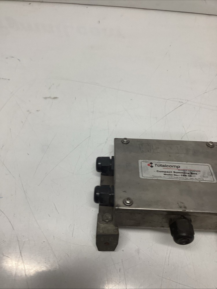 CSB-40 Compact summing box 4 cell ss R-554