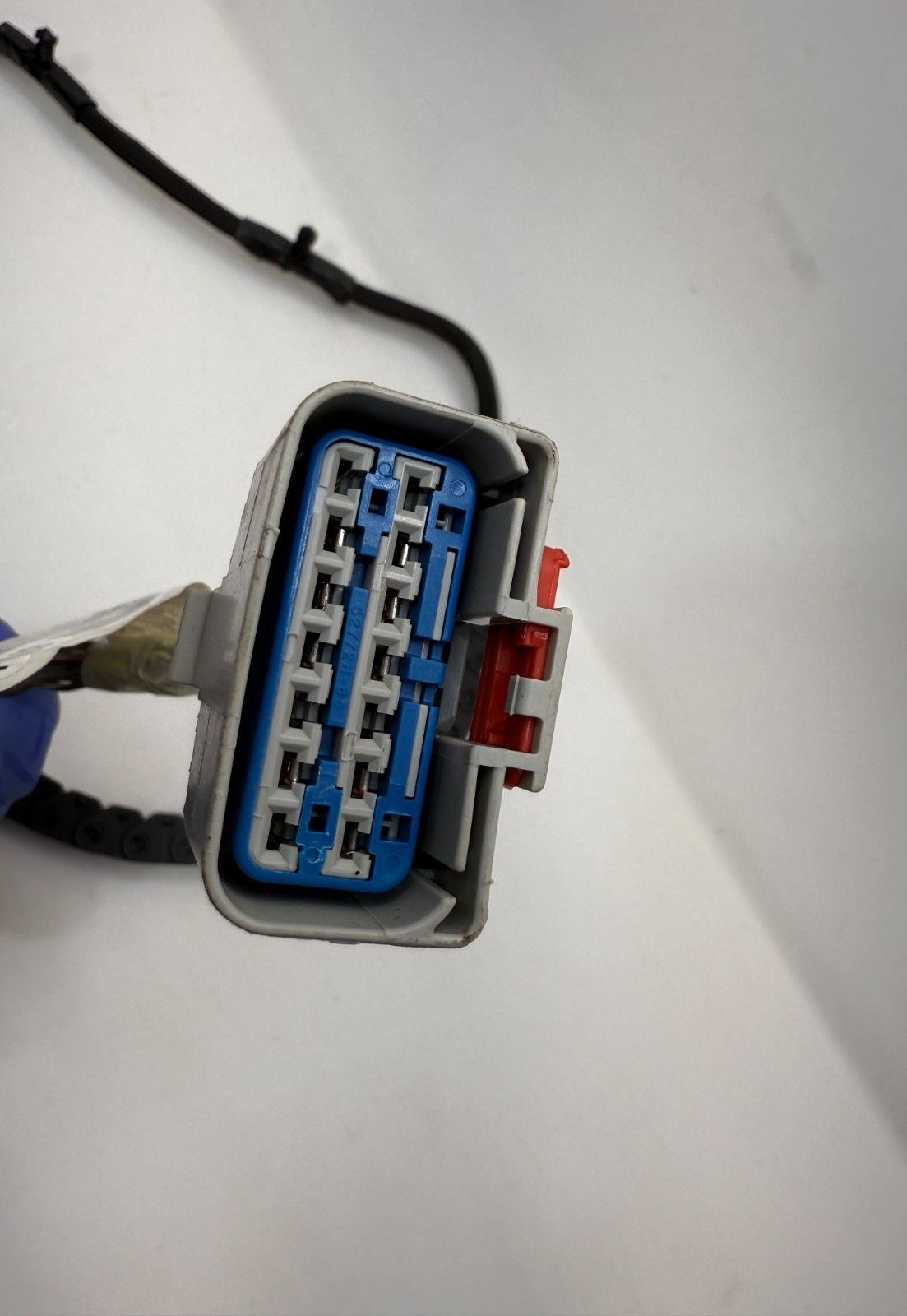 68211876AA OEM MOPAR 13-14 Routan Sliding Door Right Wire Track TESTED