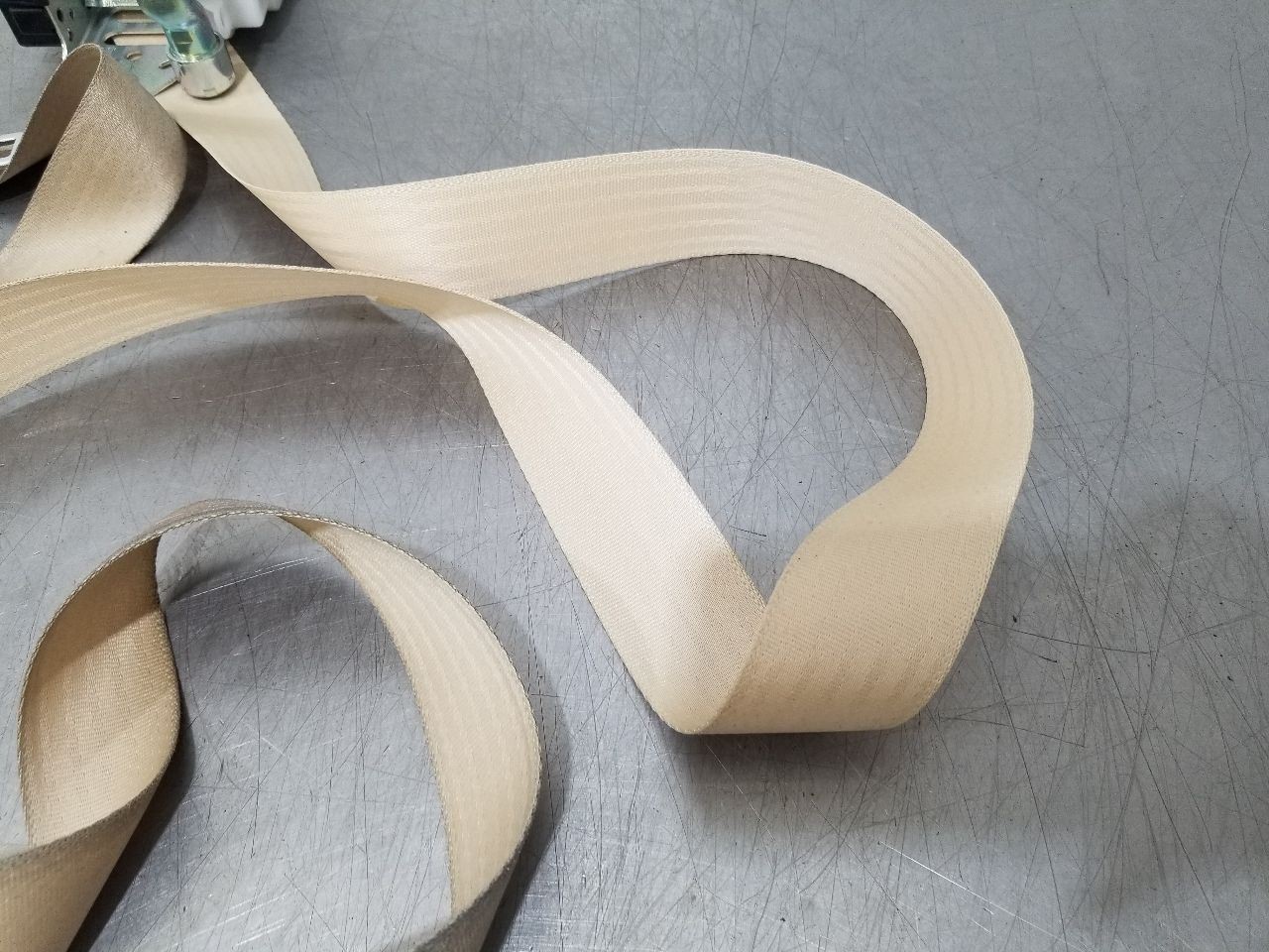 12 2012 LEXUS LS460 FRONT BUCKET SEAT BELT RETRACTOR BEIGE LEFT DRIVER