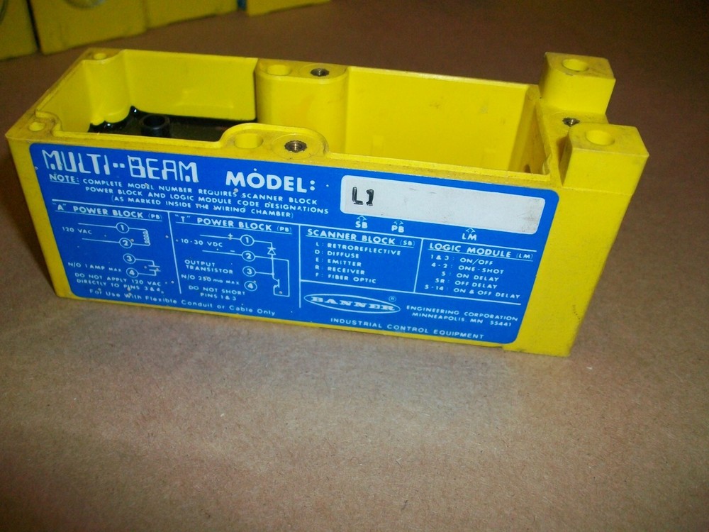 Banner Multi-Beam Sensor L1 USED