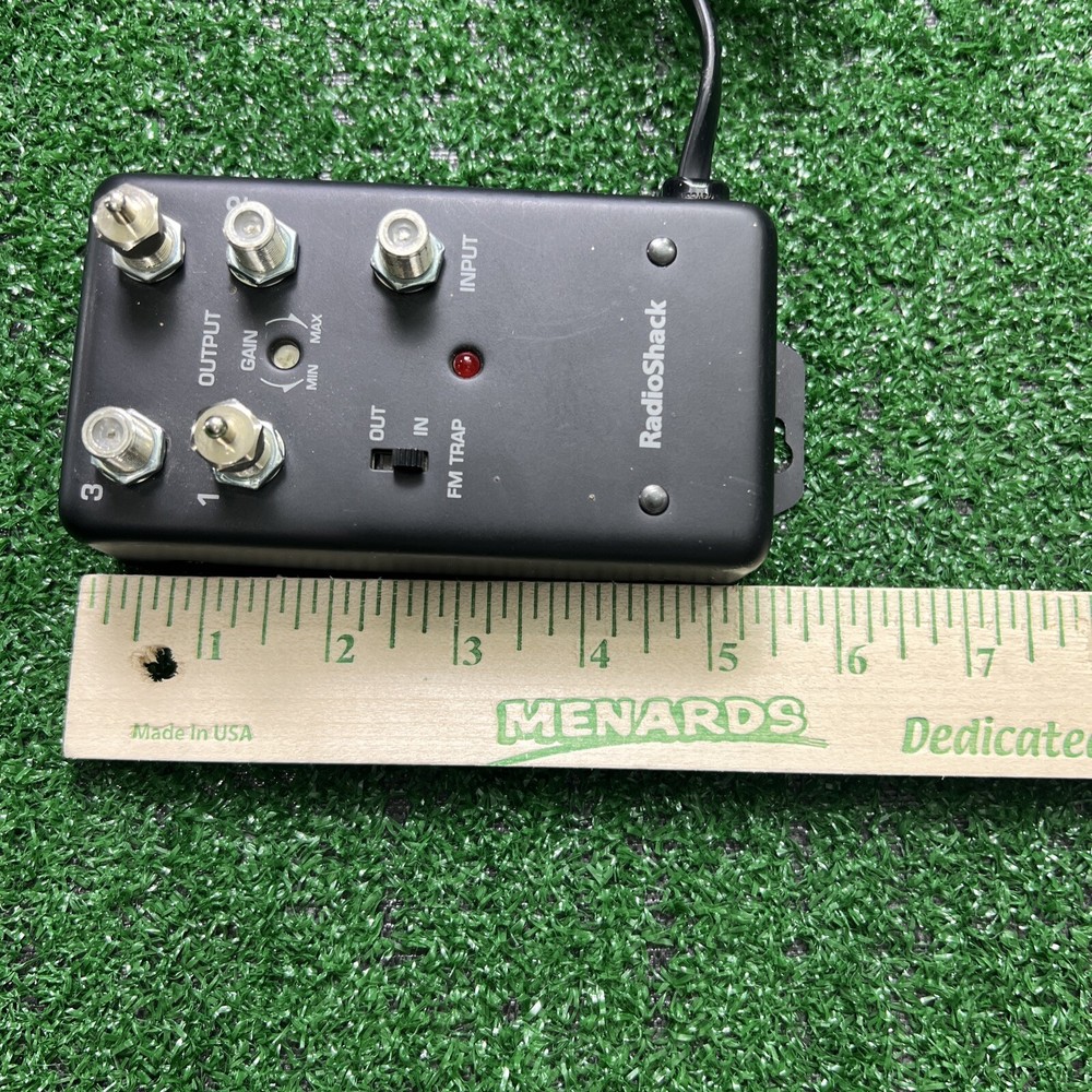 Radio Shack 75 Ohm Coax 4 Set Distribution Amplifier