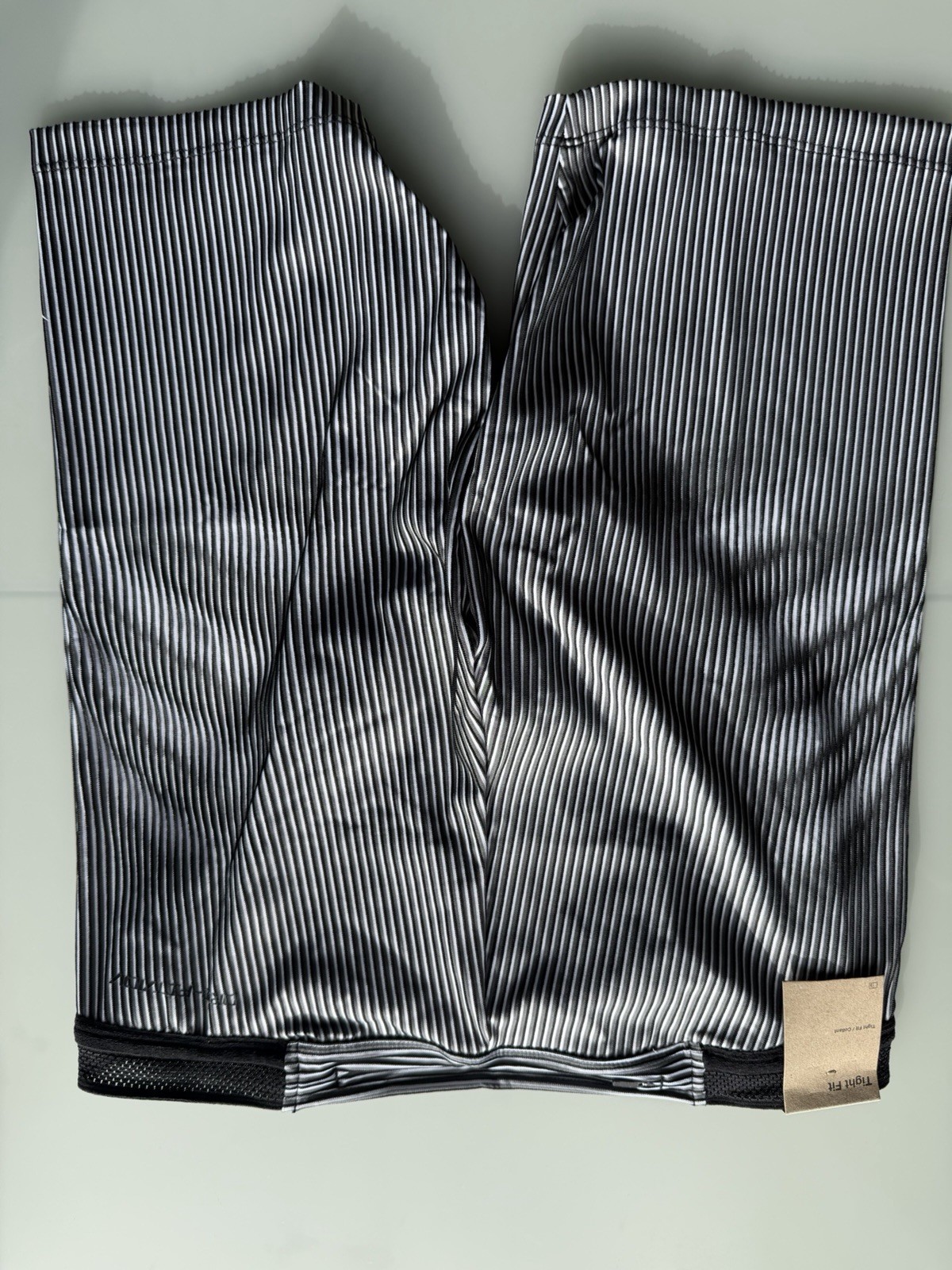 FN3369-013 Large Nike AeroSwift Men's Dri-FIT ADV Running 1/2-Length Leggings