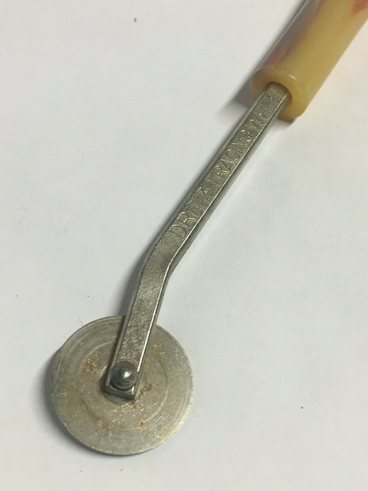 Vintage Dritz Pattern Tracing Wheel Marble Bakelite Handle