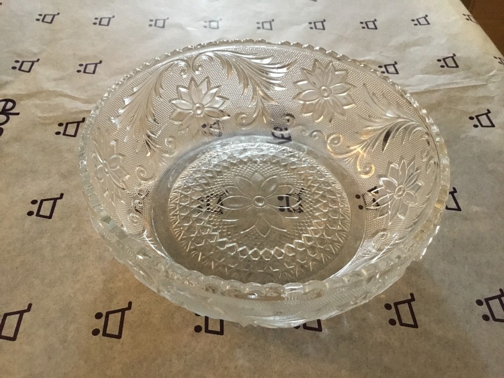 Round Pressed glass dish