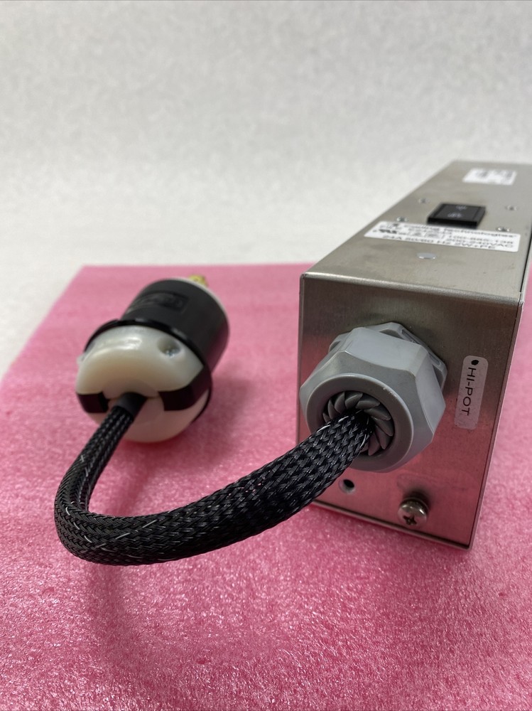 EMC 100-885-138 Single Phase distribution panel Carling E242543