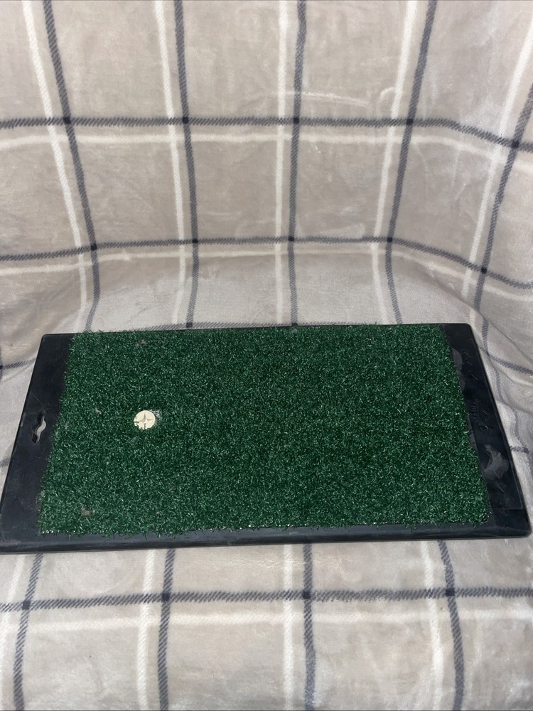 Callaway Assorted Soft Flight Golf Balls & Launch Zone Hitting Mat W/Rubber Back
