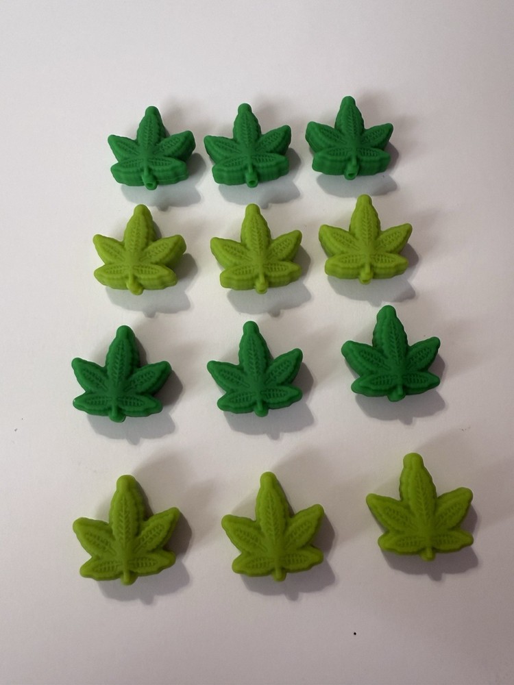 12pcs Knitting Needle Covers Pot Leaf Design