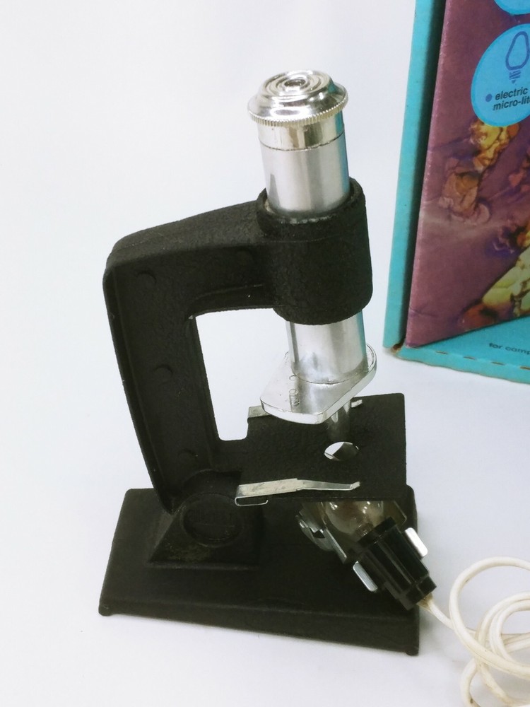 Vintage Gilbert Microcraft 75 Microscope In Original Box.