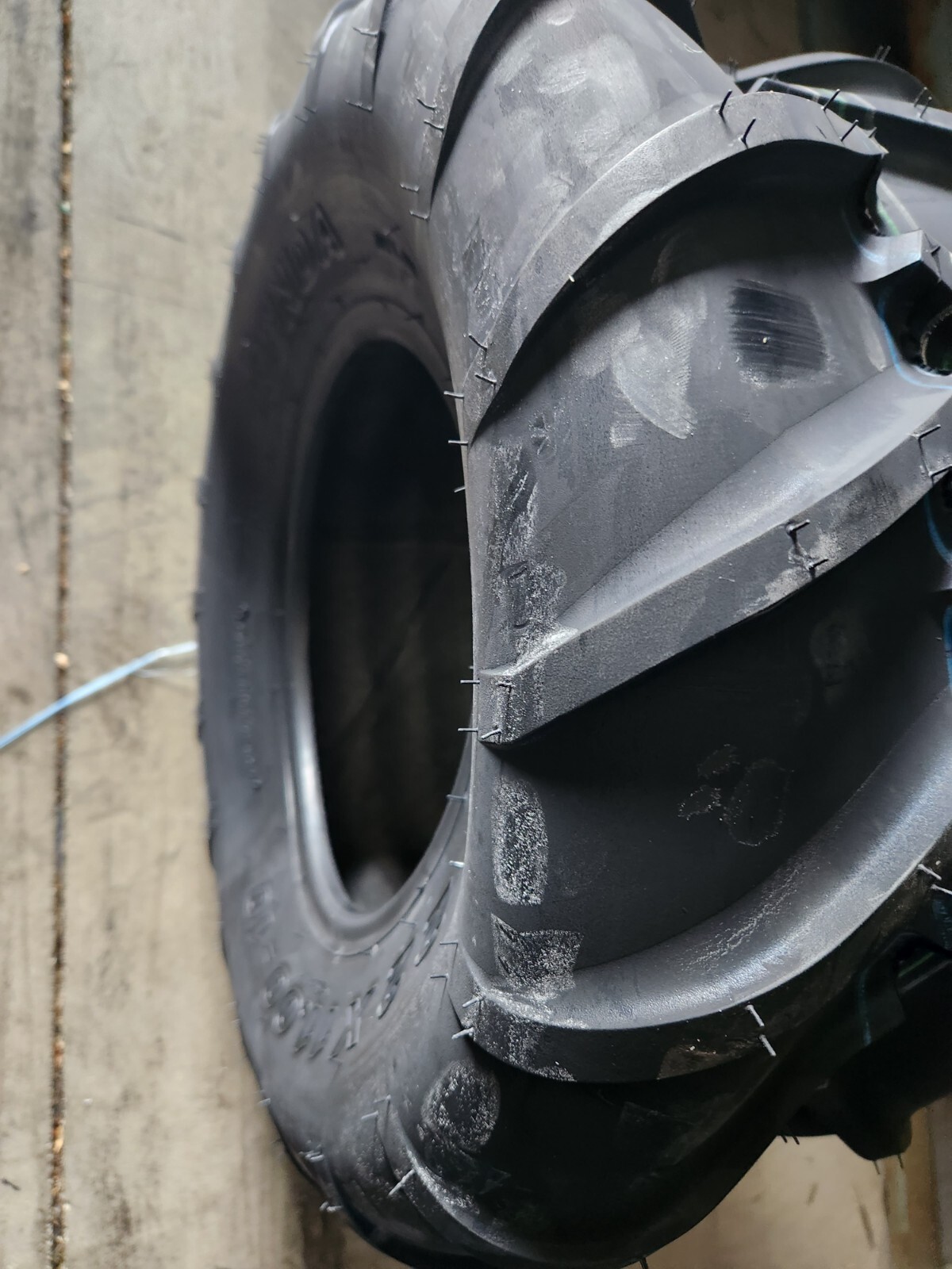 2 - 22x11.00-10 4P Kenda K472 Shevron Lugs 22X11-10 1110-4STBR-I Chevron