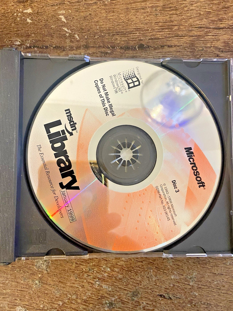 Microsoft MSDN Library 1999 CD-Rom for Windows NT Windows 98 with CD Key