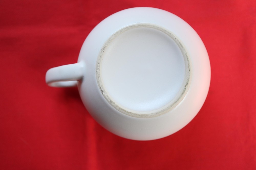 LARGE CERAMIC APPLE COMPUTER COFFEE CUP MUG