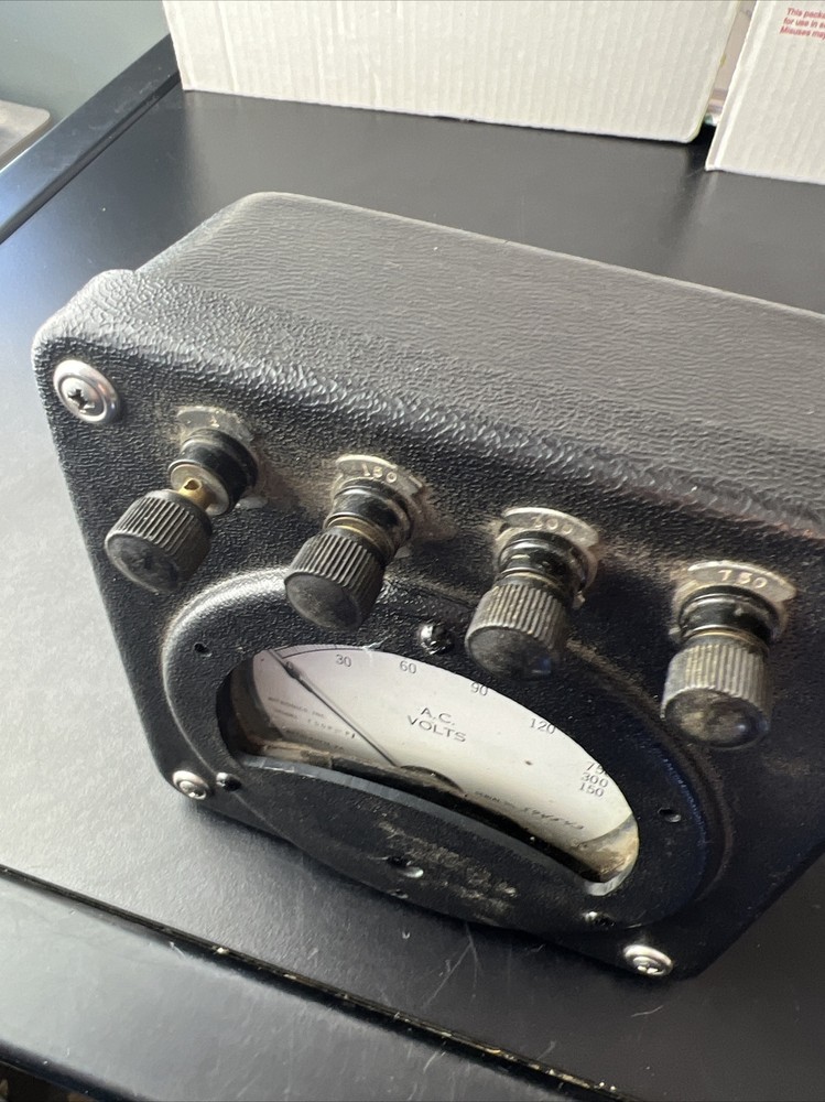 Bitronics Model FDGR-P A.C Volts Meter