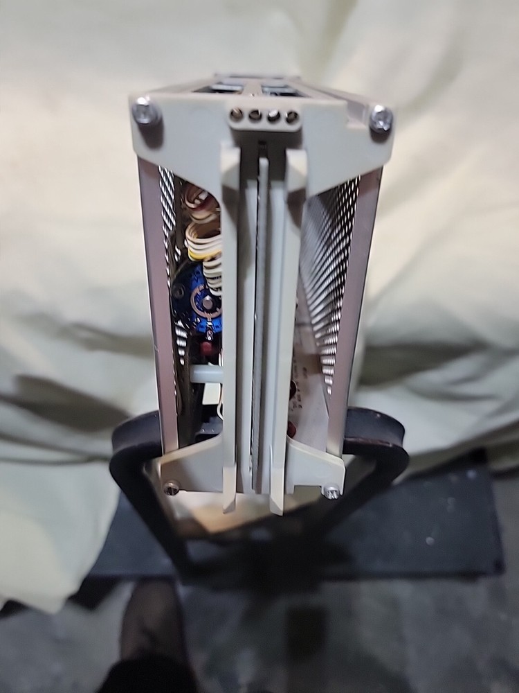 TEKTRONIX 7A18 DUAL TRACE AMPLIFIER PLUG-IN MODULE - UNTESTED